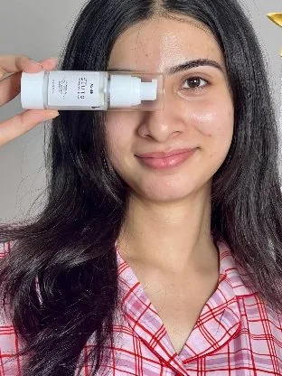 Ateeqa featuring a skincare serum